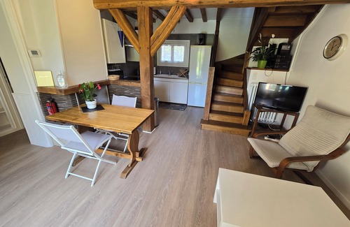Frepillon House | Enchanting Getaway: Pool, Spa & Proximity to Paris Attractions