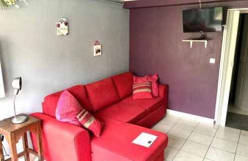 Cesson House | Family-Friendly Retreat at Parisian Forest - Book Your Stay!