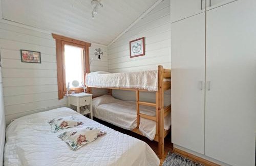 Muurame Apartment | Pet-Friendly Paritalomökki Lomariihi 10 with Great Amenities