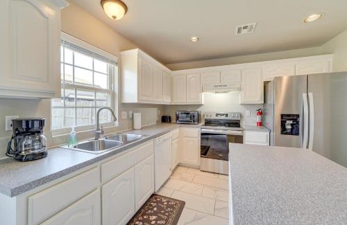 Broken Arrow House | Park and Pool Across Street, Broken Arrow Home!