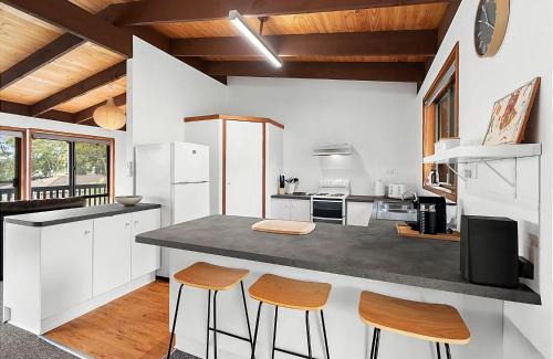 Surf Beach House | Relax and Enjoy at Park with Family-Friendly Amenities