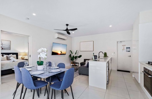 Auchenflower Apartment | Cozy Park Avenue 1BR Hideaway Near Shops & Hospitals