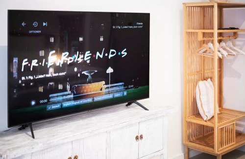 Altstadt-Nord Apartment | Park Avenue Apartments: Stylish Stay with Modern Amenities