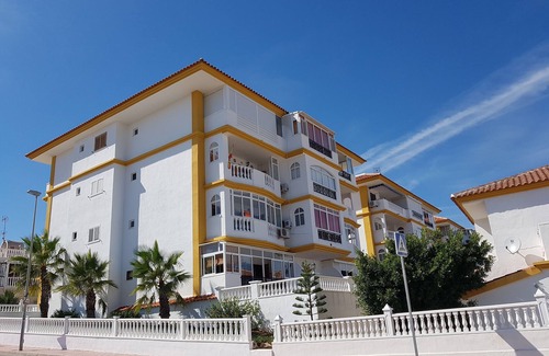 Torrevieja Apartment | Ocean View Apartment at Park Beach with Spa & Pool Access