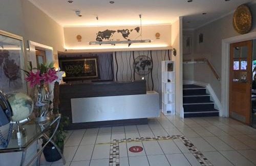 Rusholme Bed & Breakfast | Discover Park Crescent Hotel: Family-Friendly Retreat