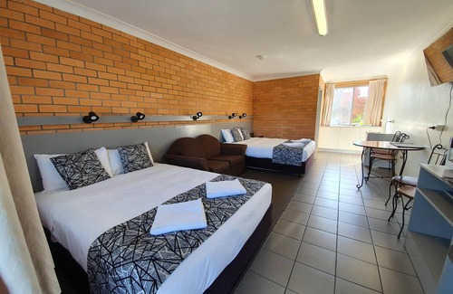 Kempsey Hotel | Comfortable Stay at Park Drive Motel with Family-Friendly Amenities