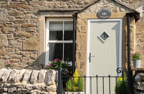 Threshfield House | Family-Friendly Stay at Park Grange Cottage Awaits You