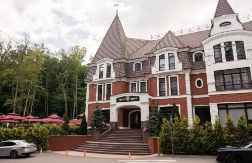 Uzhhorod Hotel | Experience Park Hotel Bristol: Pool, Spa & Oceanfront Views