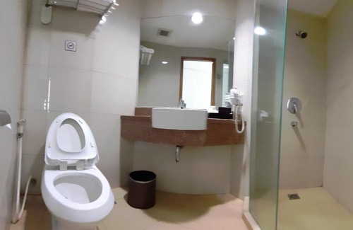 Jatinegara Hotel | Accessible Comfort at Park Hotel Cawang Jakarta