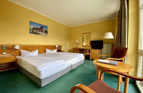 Neustrelitz Hotel | Relax at Park Hotel Fasanerie Neustrelitz with Ocean View