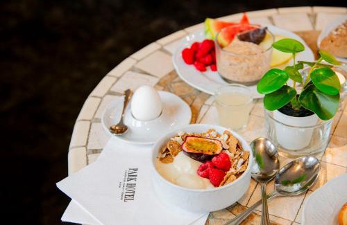 Linkoping Hotel | Explore Park Hotel Linköping Fawlty Towers & Enjoy Hot Tub Bliss
