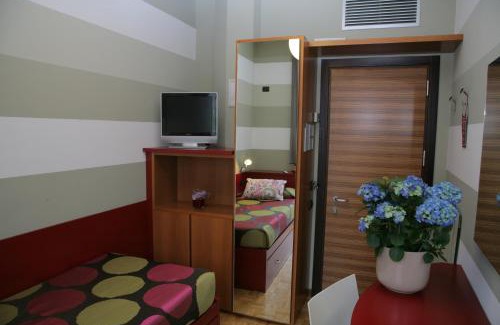Como Hotel | Discover Park Hotel Meublé: Pet-Friendly & Family Haven