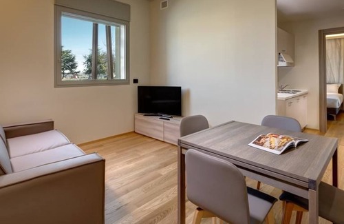 Fidenza Hotel | Guest Rated: Park Hotel & Residence with Breakfast Included