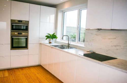 Knockaird House | Experience Comfort at Park House - Guest Rated 9.9/10