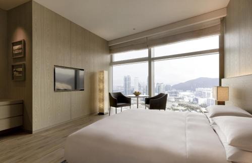 Marine City Hotel | Elegant Park Hyatt Busan: Top-Rated Stay with Spa & Pool