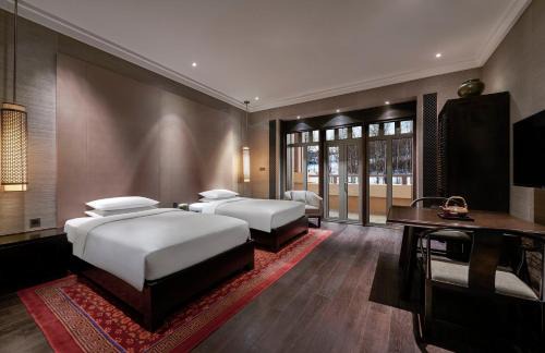 Changbai Mountain West Slope Hotel | Elegant Park Hyatt Changbaishan: Spa, Pool & Top Ratings