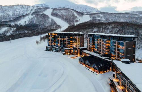 Kutchan Hotel | Experience Elegance at Park Hyatt Niseko Hanazono