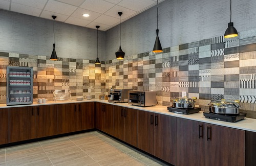Florence Hotel | Discover Comfort at Park Inn by Radisson Florence, SC