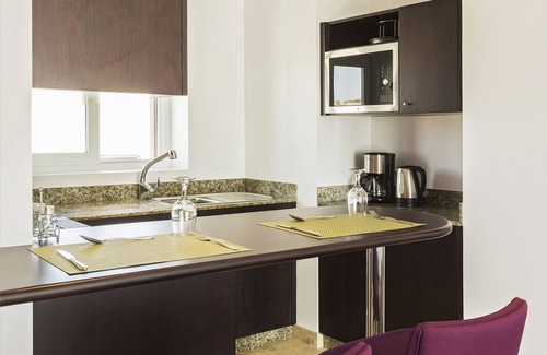 Duqm Hotel | Discover Park Inn by Radisson Duqm: Family-Friendly Retreat