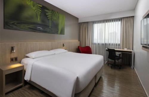 Bagong Pag-asa Hotel | Discover Park Inn by Radisson North Edsa: 4-Star Retreat