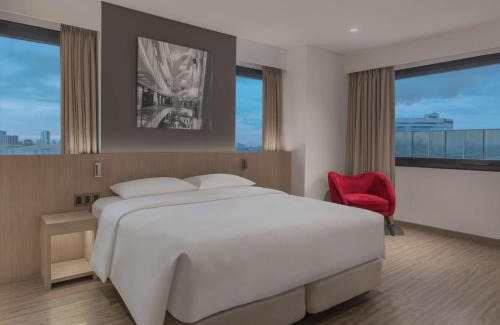 Bagong Pag-asa Hotel | Discover Park Inn by Radisson North Edsa: 4-Star Retreat