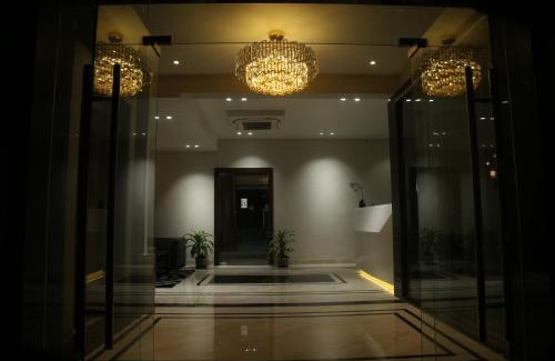 Vijayawada Hotel | Cozy Park Iris Hotels in Bharathi Nagar with Family Amenities