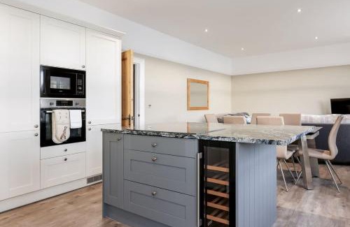 Poole Apartment | Experience Park Lake View: Pet & Child Friendly Escape