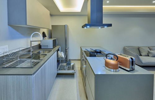 Centro Sur Apartment | Relax at Park Life Querétaro: Pool, Spa & Family Amenities