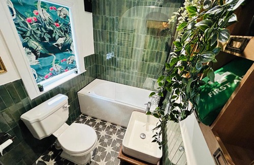 Leeds Apartment | Top-Rated Park Mount Residences: Boutique Apartment in Leeds