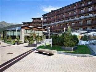 Soldeu Hotel | Discover Park Piolets MountainHotel & Spa: A 5-Star Retreat