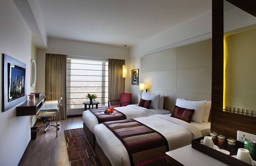 Delhi Hotel | Discover Park Plaza Delhi CBD Shahdara with Pool & Spa