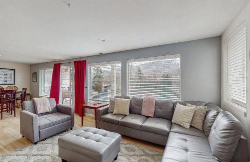 Chelan Apartment | Park Pointe: (A104)