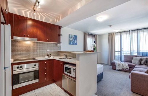 Cremorne Apartment | Comfort at Park Regis Concierge Apartments with Great Amenities