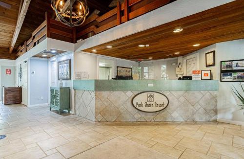 Park Shore House | Discover Park Shore Resort with Family-Friendly Amenities