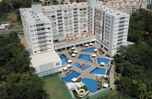 Rio Quente Apartment | Park Veredas: Pet-Friendly Oasis with Ocean Views
