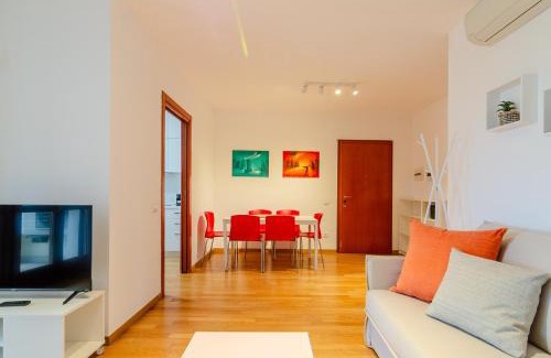 Chiesa Rossa Apartment | Park View Apartment in Milano Navigli with Hot Tub & High Rating