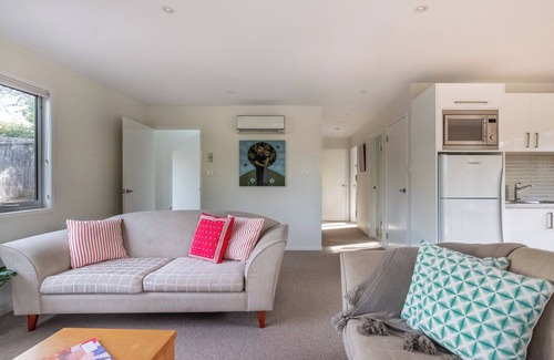 Coles Bay House | Seaside Serenity at Park View - Freycinet Holiday Houses
