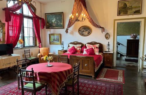 Reichenbach/Oberlausitz Bed & Breakfast | Oceanfront Park Villa Reichenbach - Guest Rated 9.9/10