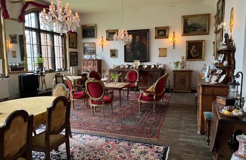 Reichenbach/Oberlausitz Bed & Breakfast | Oceanfront Park Villa Reichenbach - Guest Rated 9.9/10