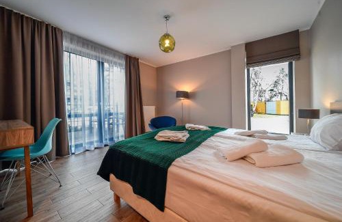 Sopot Resort | Discover PARK45: Pet-Friendly Oceanfront Retreat with Hot Tub