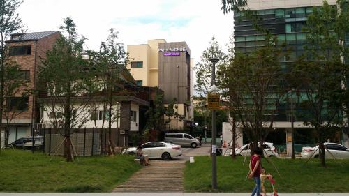 Yeonnam-dong Hotel | Discover Parkavenue Guesthouse: Rated 9.2 with Dining Options