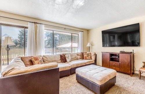 Parkdale House | Discover Parkdale Forest Paradise: Pet-Friendly Retreat