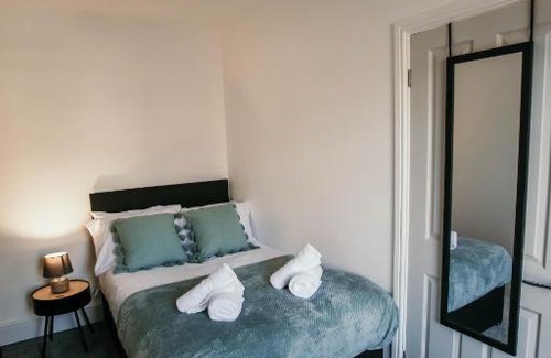 Barrow-in-Furness House | Family-Friendly Retreat at PARKER St by Prestige Properties
