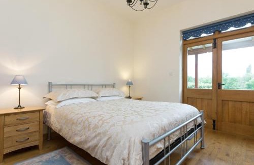 Mathon House | Experience Parkers Lodge: Pet & Child Friendly Getaway