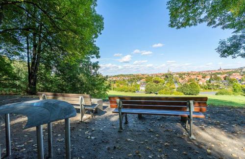 Hildesheim District Hotel | Discover Comfort at Parkhotel Berghölzchen: 4-Star Retreat