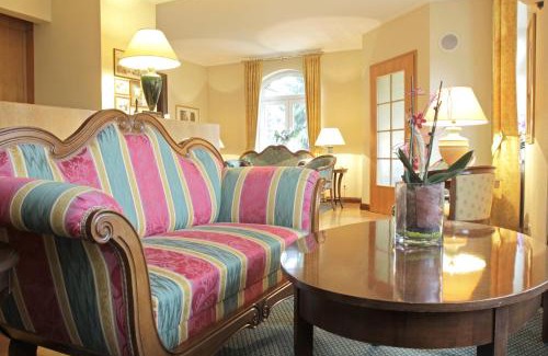 Oybin Hotel | Discover Parkhotel Oybin: Pet-Friendly with Great Reviews