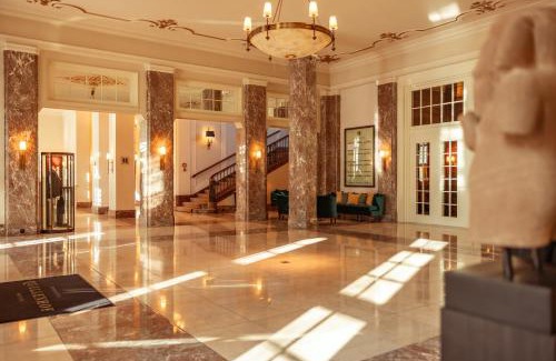Aachen Hotel | Elegant Parkhotel Quellenhof Aachen: Spa & Pet-Friendly Retreat