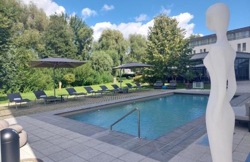 Bergen auf Ruegen Hotel | Experience Oceanfront Relaxation at Parkhotel Rügen