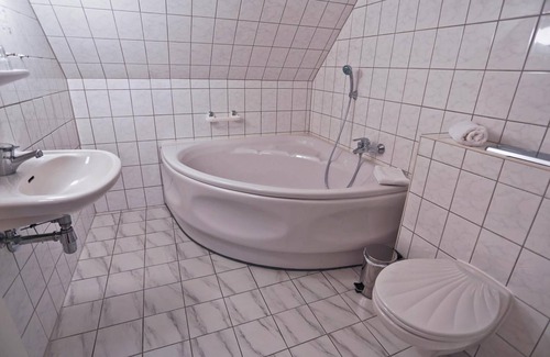 Oranienbaum-Worlitz Hotel | Comfort and Relaxation at Parkhotel Wörlitz with Spa & Dining