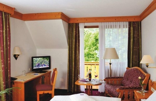 Oberaula Hotel | Experience Comfort at Parkhotel zum Stern - 4 Star Retreat